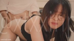 xtxxinp สาวแว่นวัยทีนขาวน่ารัก